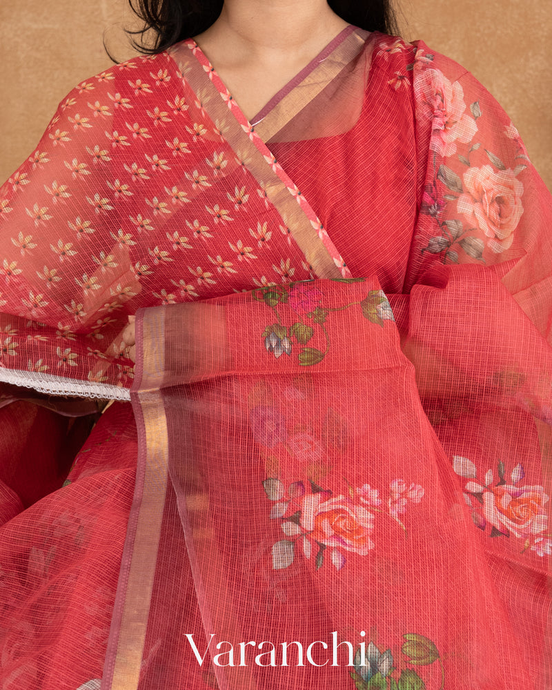  Coordinated Printed Blouse