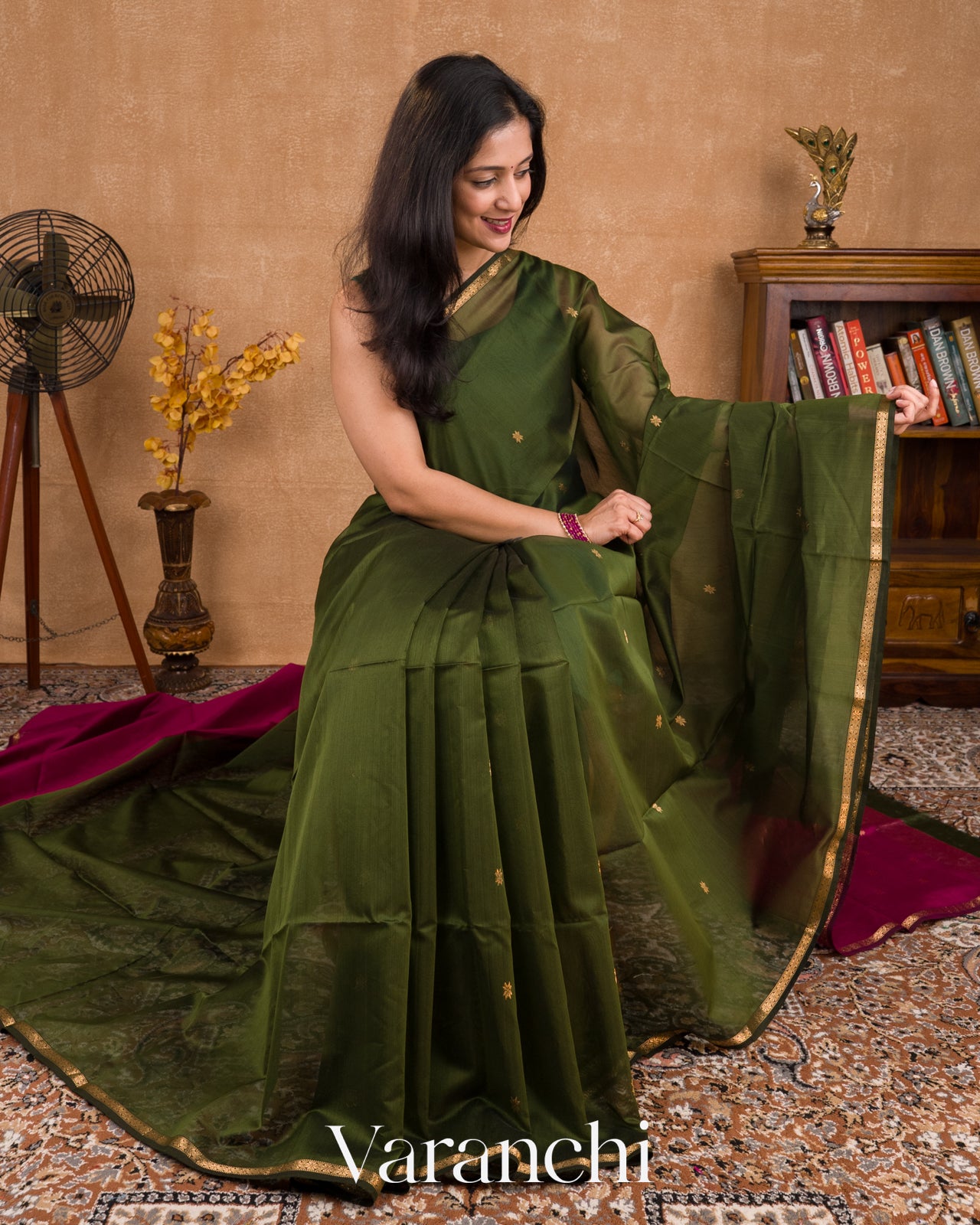Deep Olive Green Pure Maheswari Silk Cotton Handloom Saree