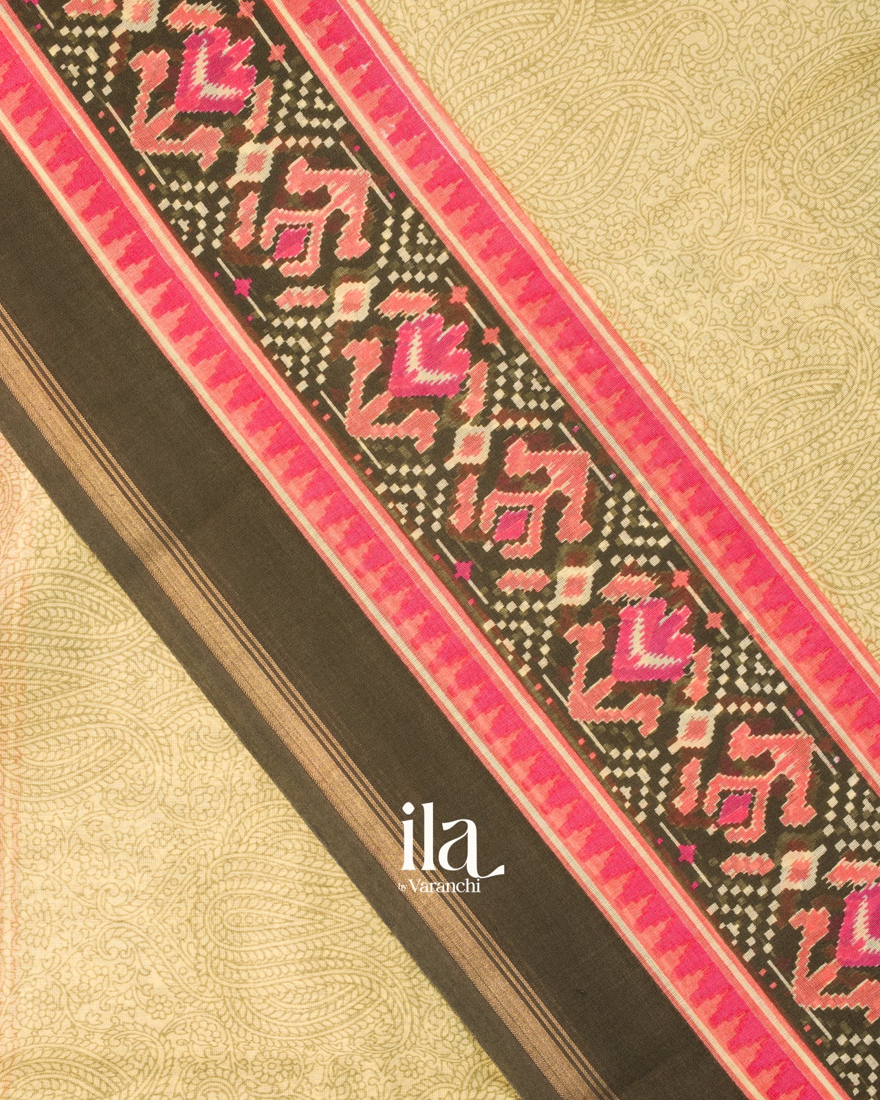 Beige Paisley Print Cotton Saree