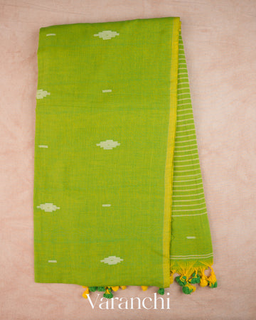 Parrot Green Jamdani Pure Mul Mul Cotton Handloom Saree