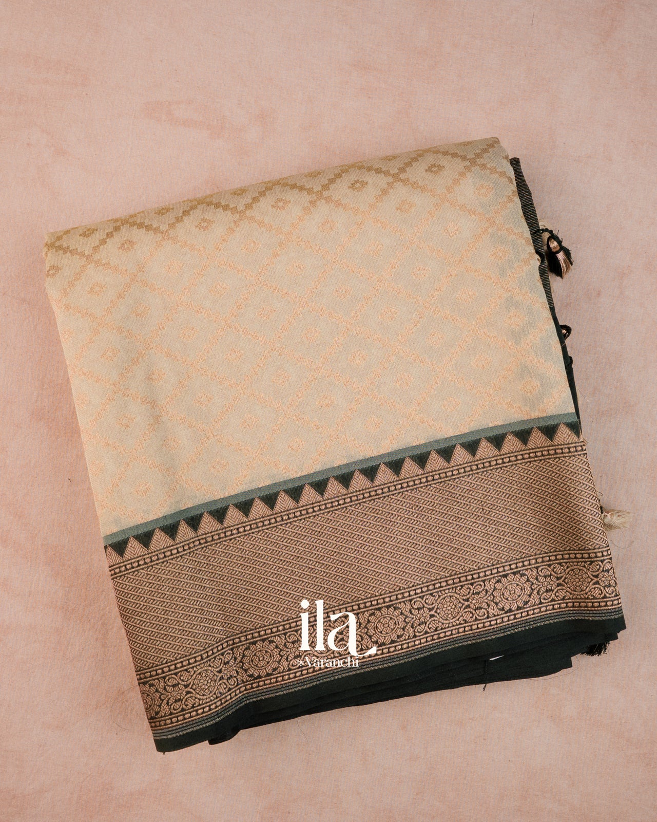 Cream Diamond Jaal Semi Banaras Saree