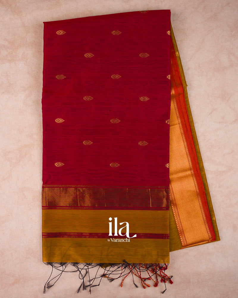 Highlight Red Pallu