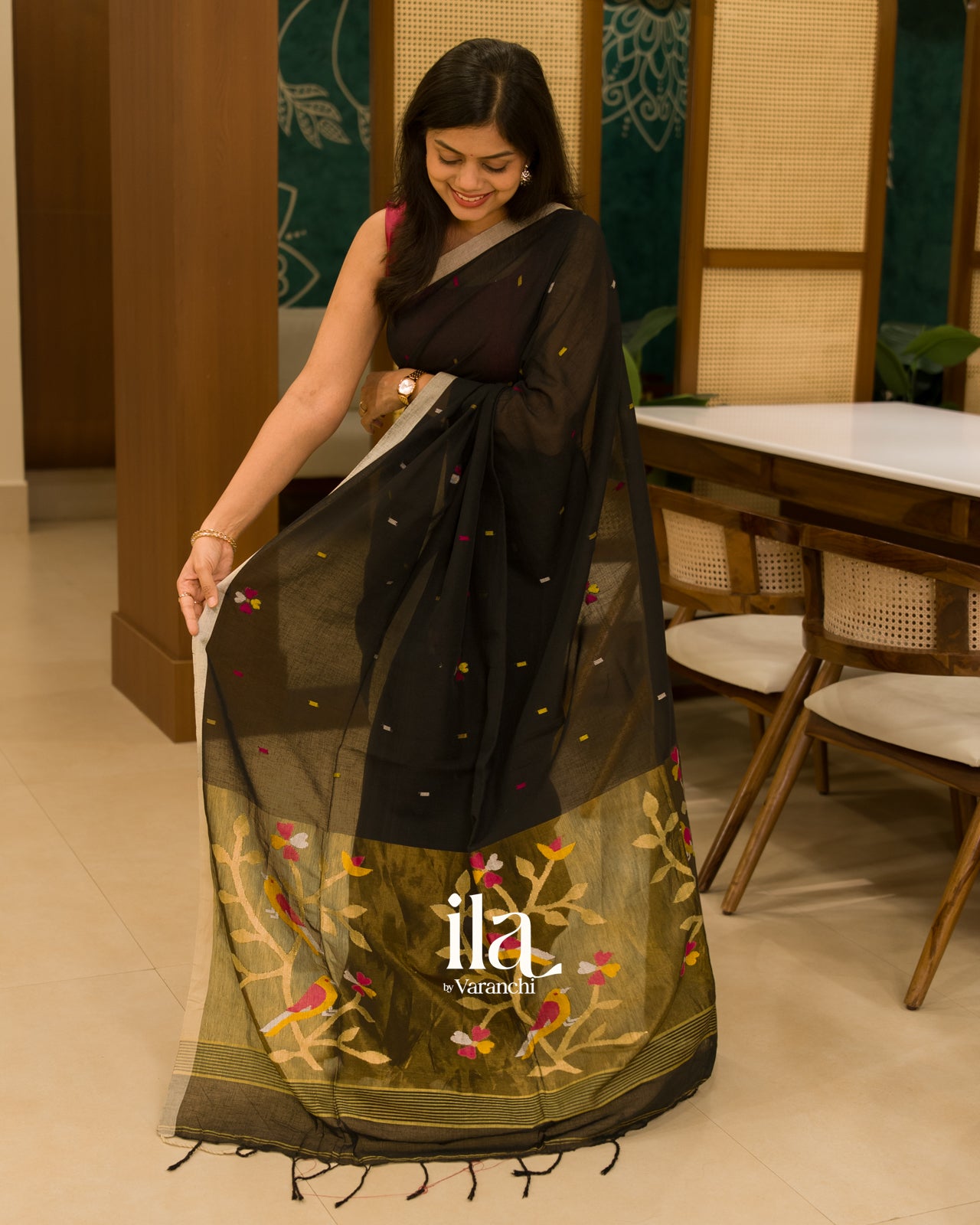 Black Jamdani with Paithani Pallu Pure Mul Mul Cotton Handloom Saree