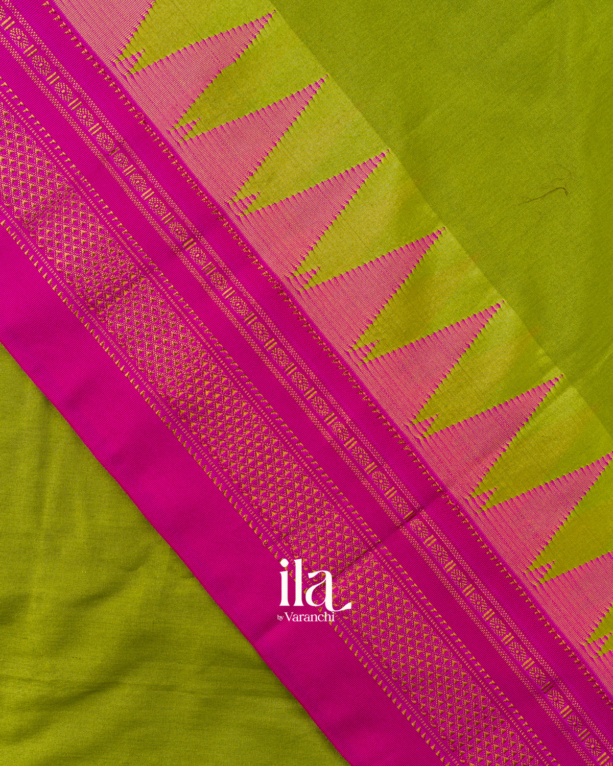 Parrot Green Semi Silk Cotton Saree