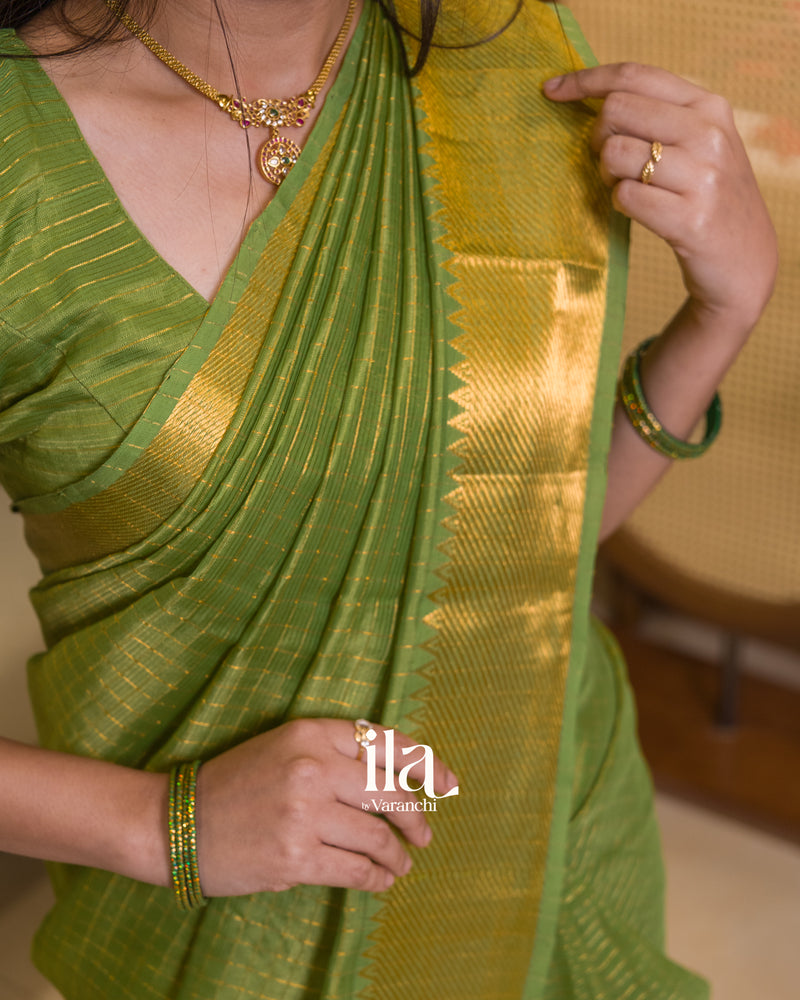 Rich Gold Zari Border
