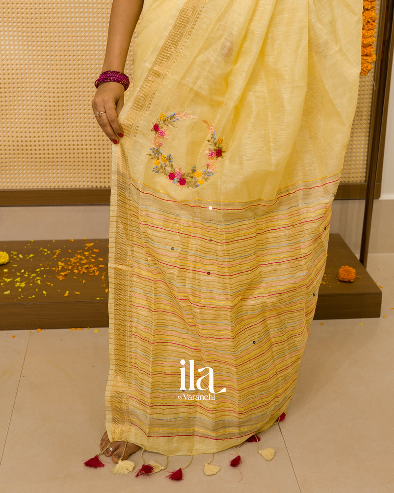 Striking Multicoloured Pallu Stripes